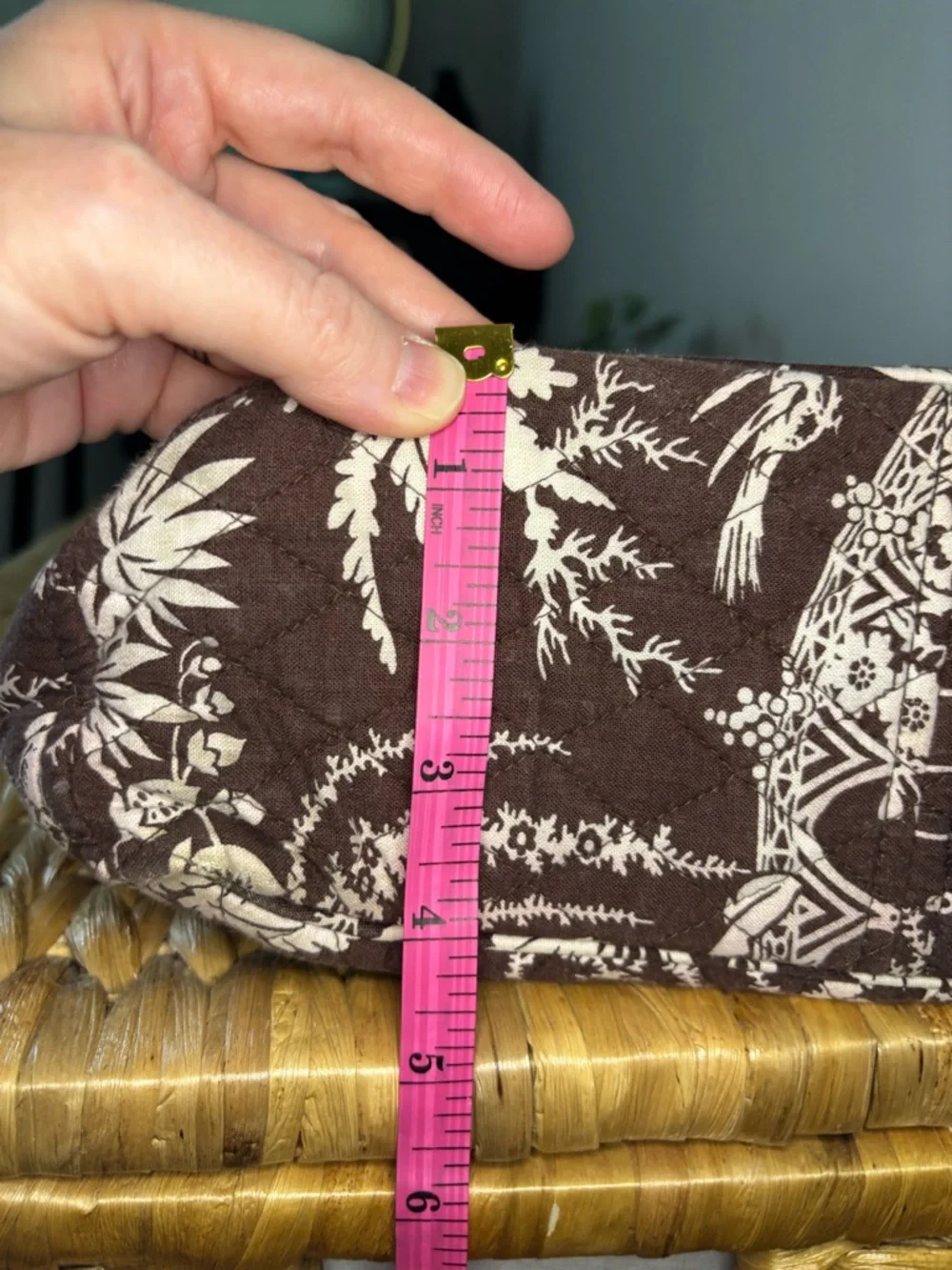 Vera Bradley Brown & Pink Quilted Floral Bag - Picture 15 of 16